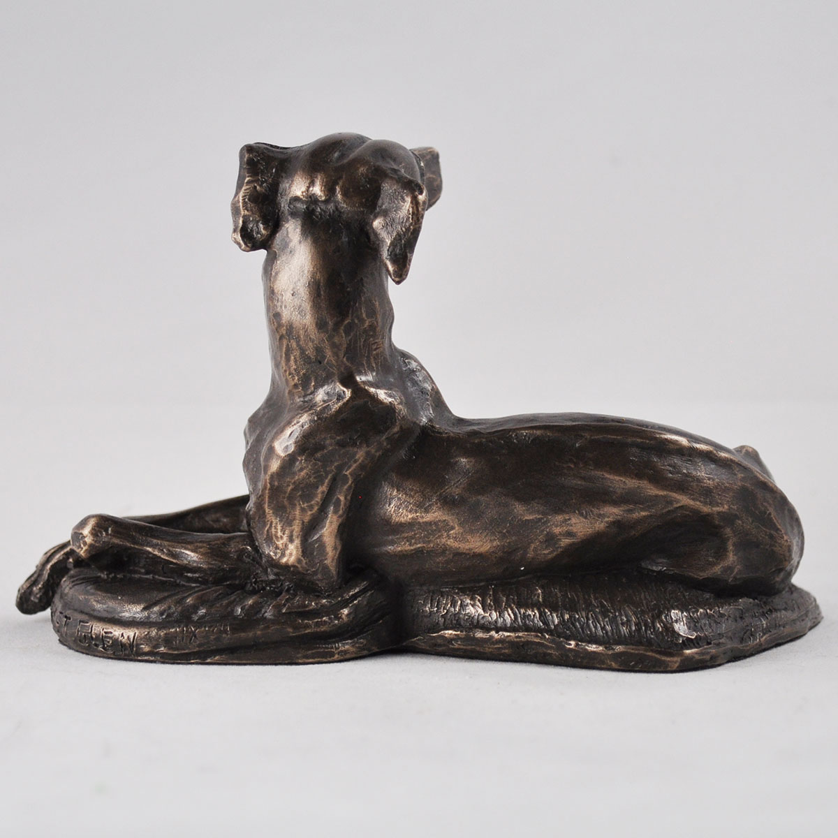 Skulptur "Liegender Whippet" – Bild 3